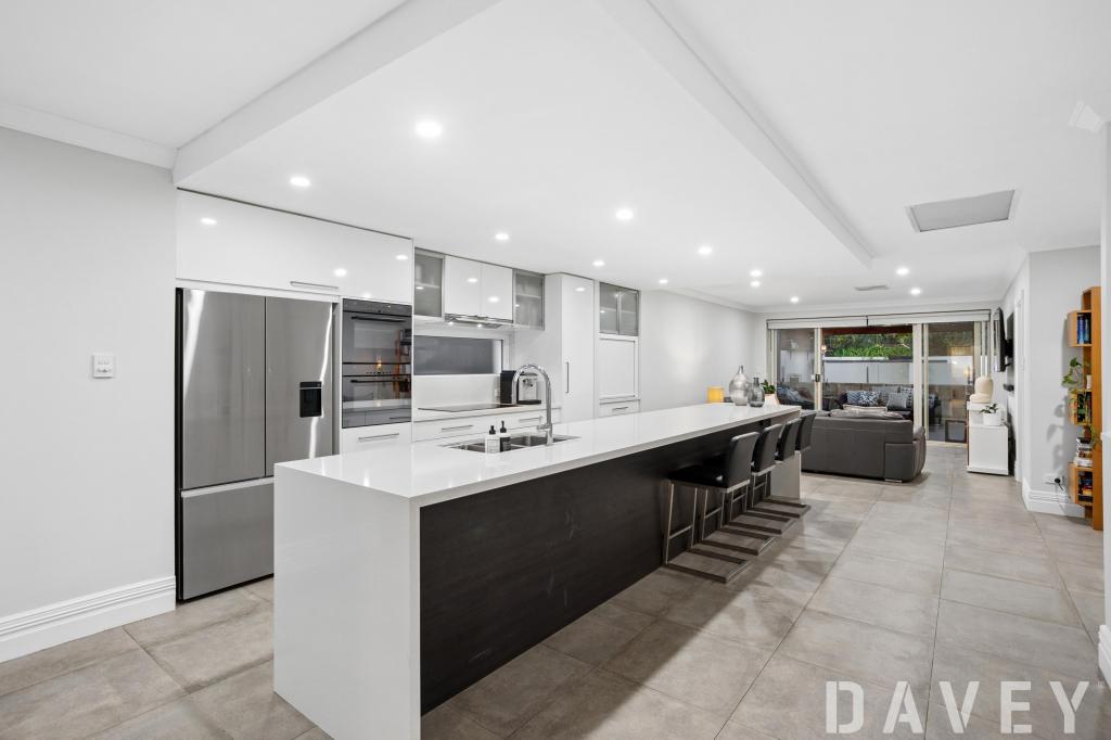 9 Yagoona St, Duncraig, WA 6023