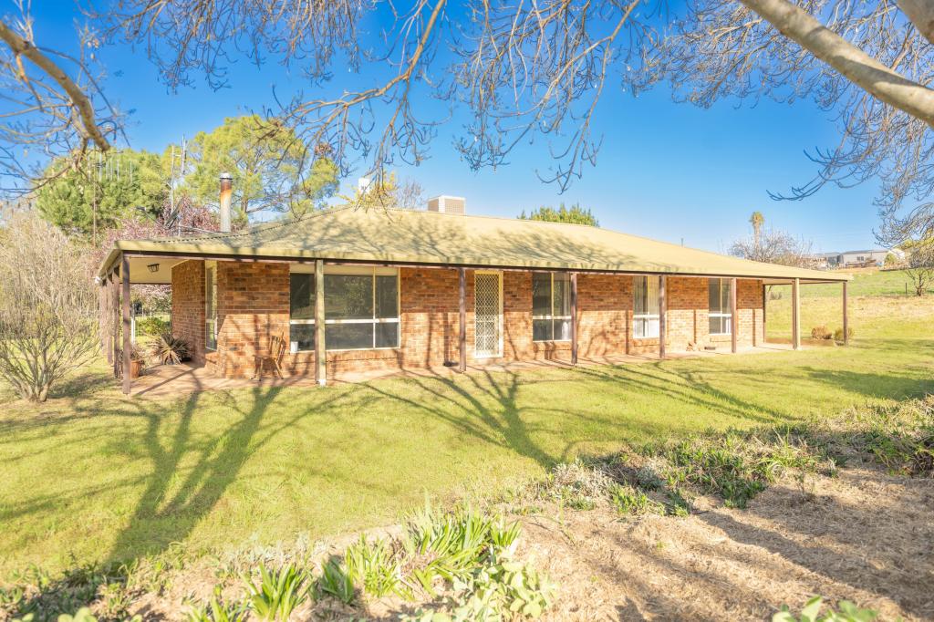 80 Tipperary Lane, Young, NSW 2594