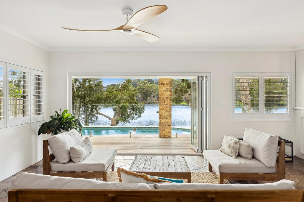 295a The Round Dr, Avoca Beach, NSW 2251