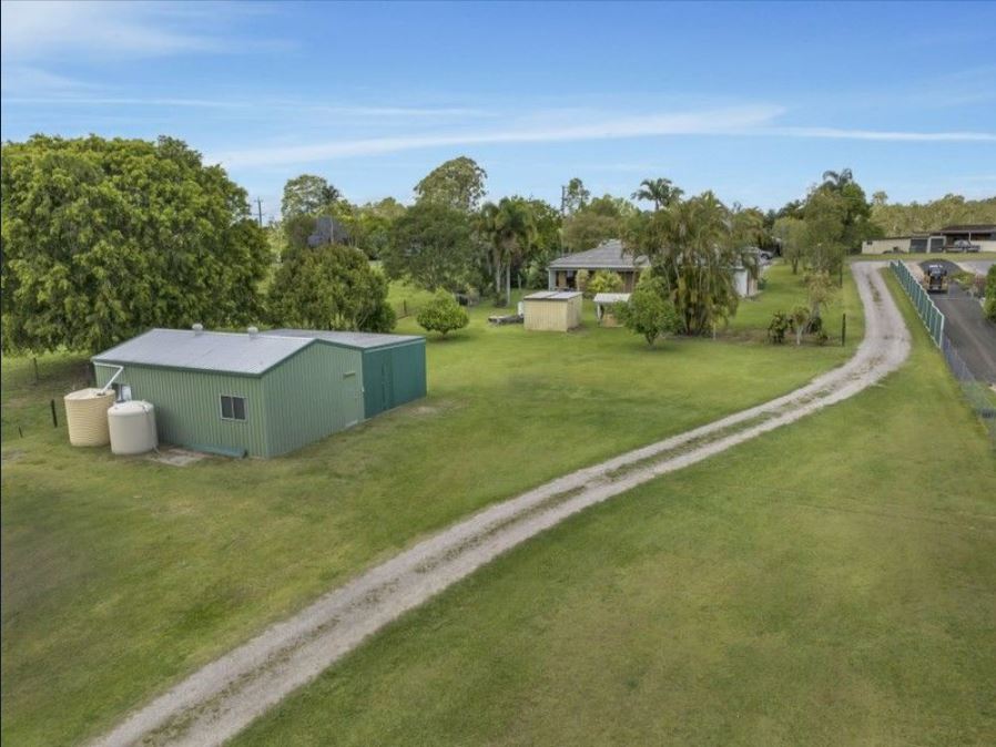 35 Peters Rd, Glass House Mountains, QLD 4518