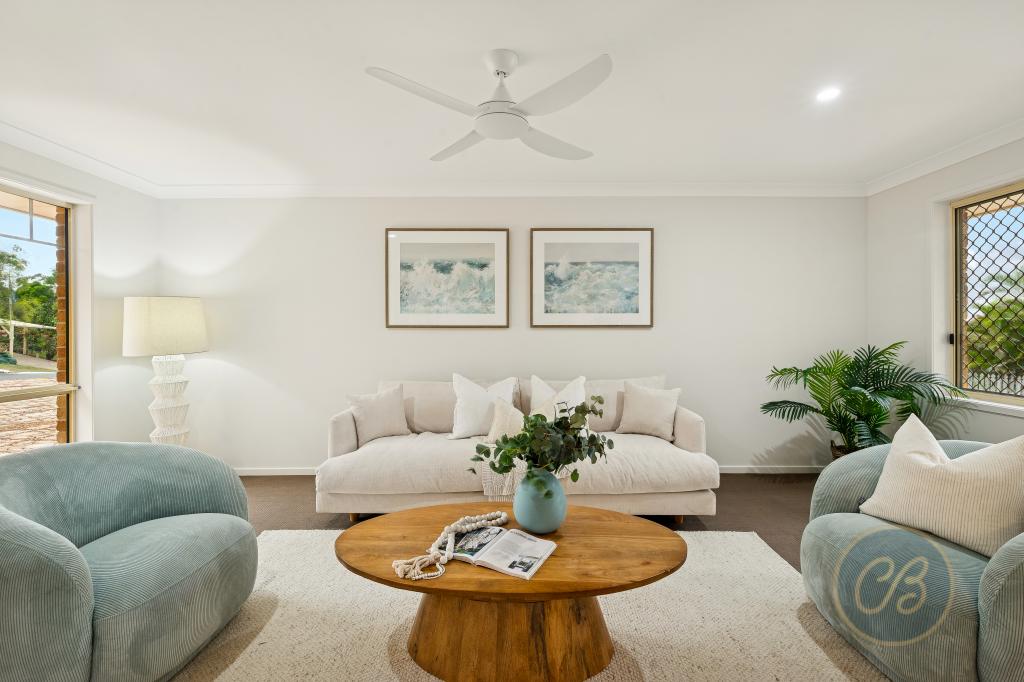 33 Washbrook Cres, Petrie, QLD 4502