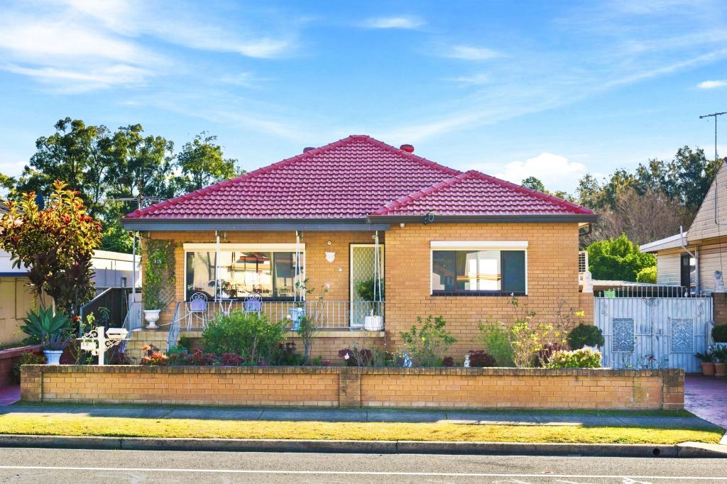46 Avoca Rd, Canley Heights, NSW 2166