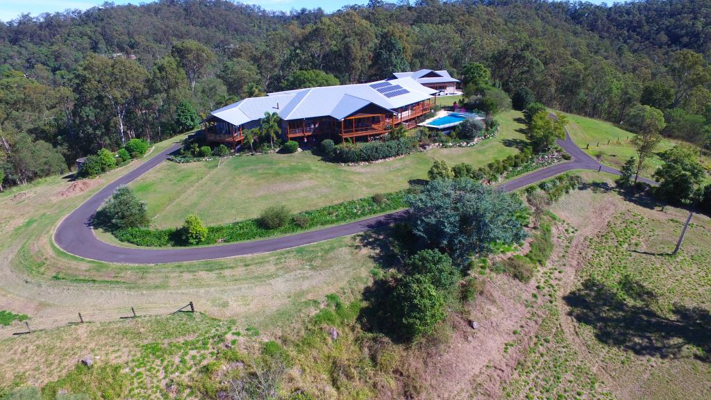 26 CANTERBURY PL, THE GAP, QLD 4061