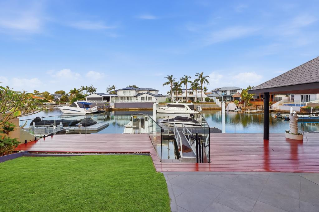 18 Cockleshell Ct, Runaway Bay, QLD 4216