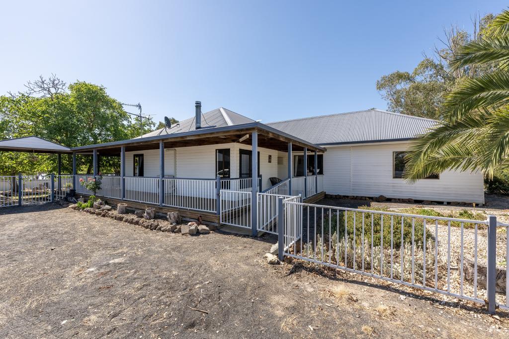 1387 Harrow-Clear Lake Rd, Douglas, VIC 3409