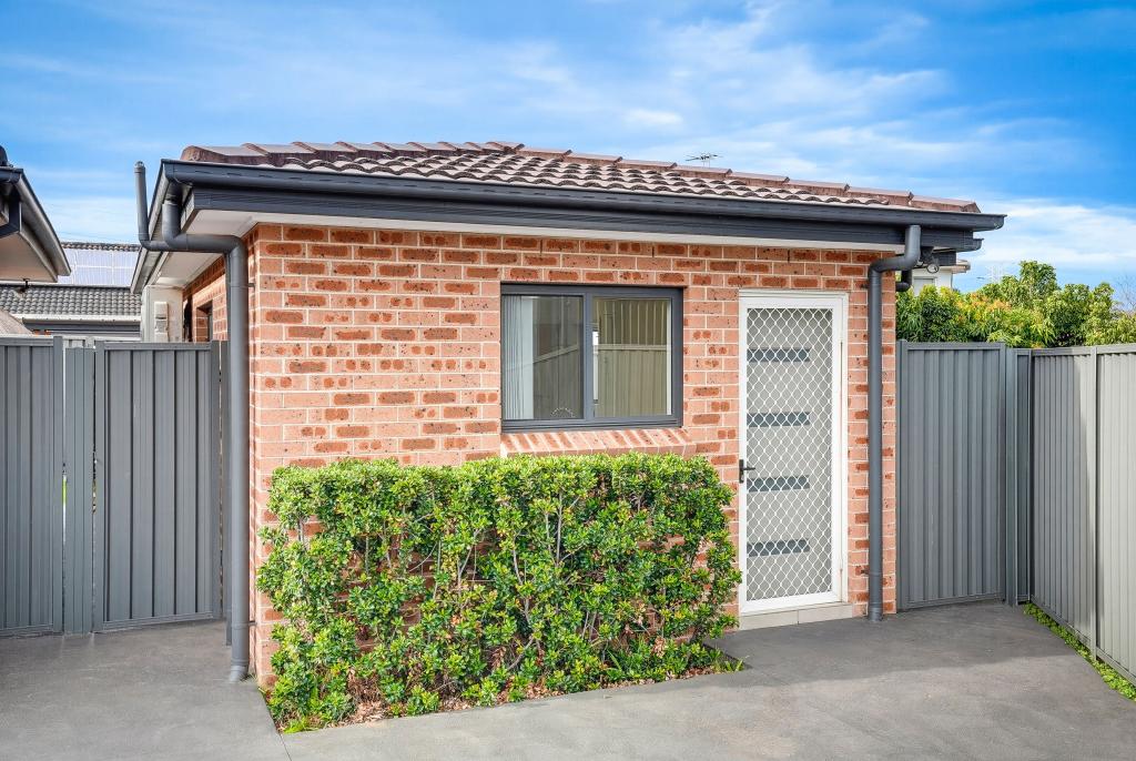 2a Flack Cl, Edensor Park, NSW 2176