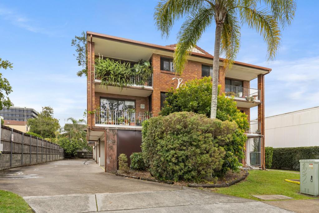 1/18 Garden St, Southport, QLD 4215