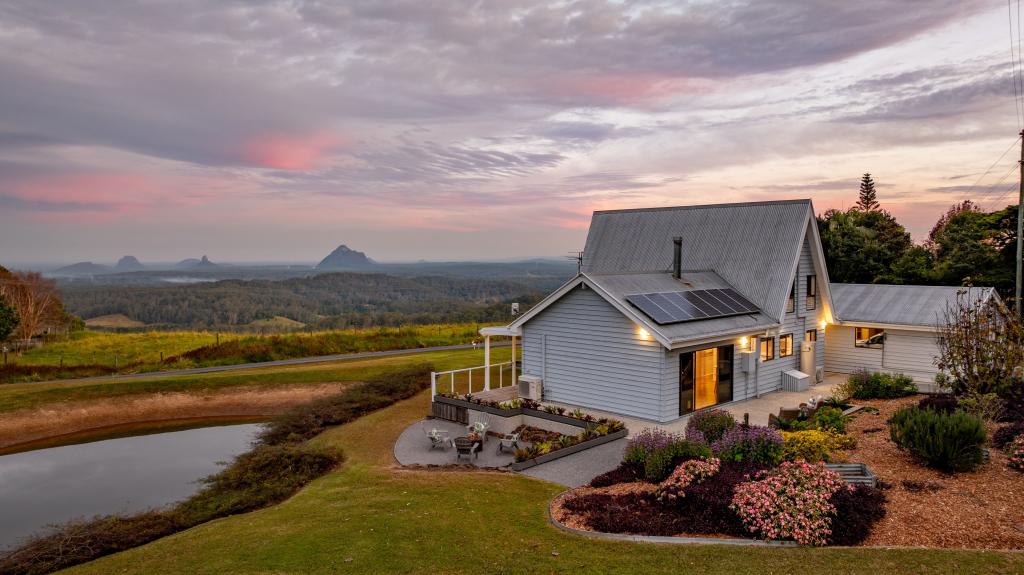 "MALENY CHALET" 58 MCCARTHY SHUTE RD, MALENY, QLD 4552