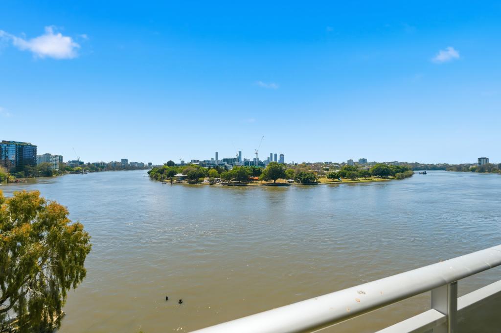 10/2 Sandford St, St Lucia, QLD 4067
