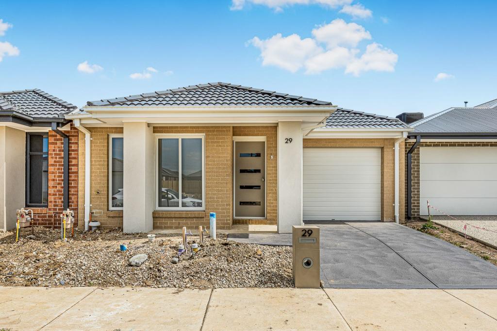 29 Basilico St, Clyde, VIC 3978