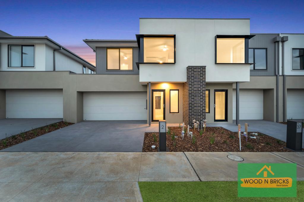 2 RHUMERIE CL, CLYDE NORTH, VIC 3978