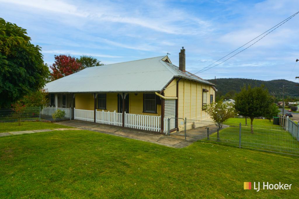 6 Whitton St, Lithgow, NSW 2790
