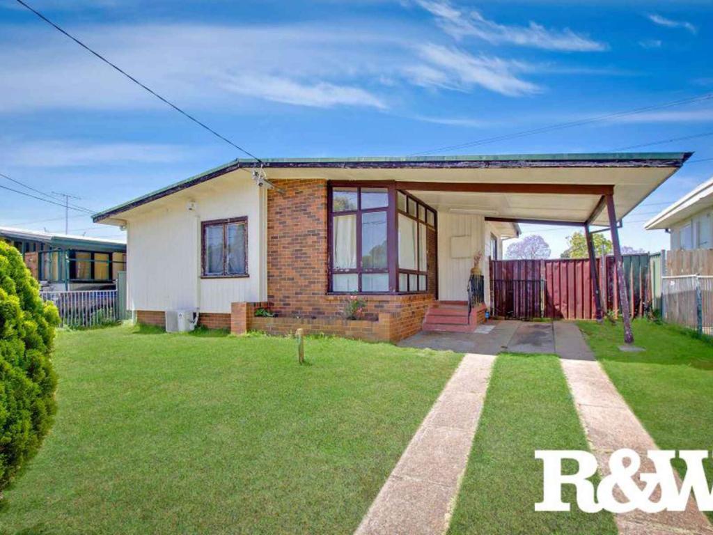 26 Mangariva Ave, Lethbridge Park, NSW 2770