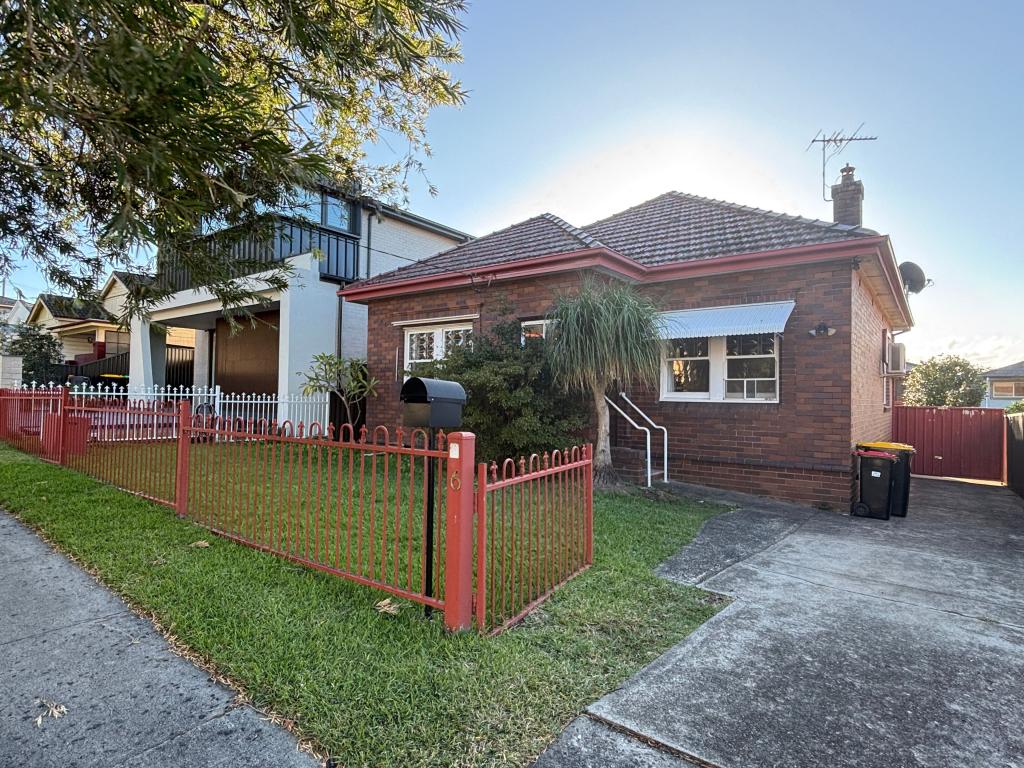 6 Moyarta St, Hurstville, NSW 2220