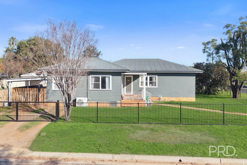 1 Donald St, West Tamworth, NSW 2340