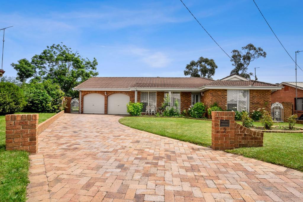 2 Creswick Pl, Marulan, NSW 2579