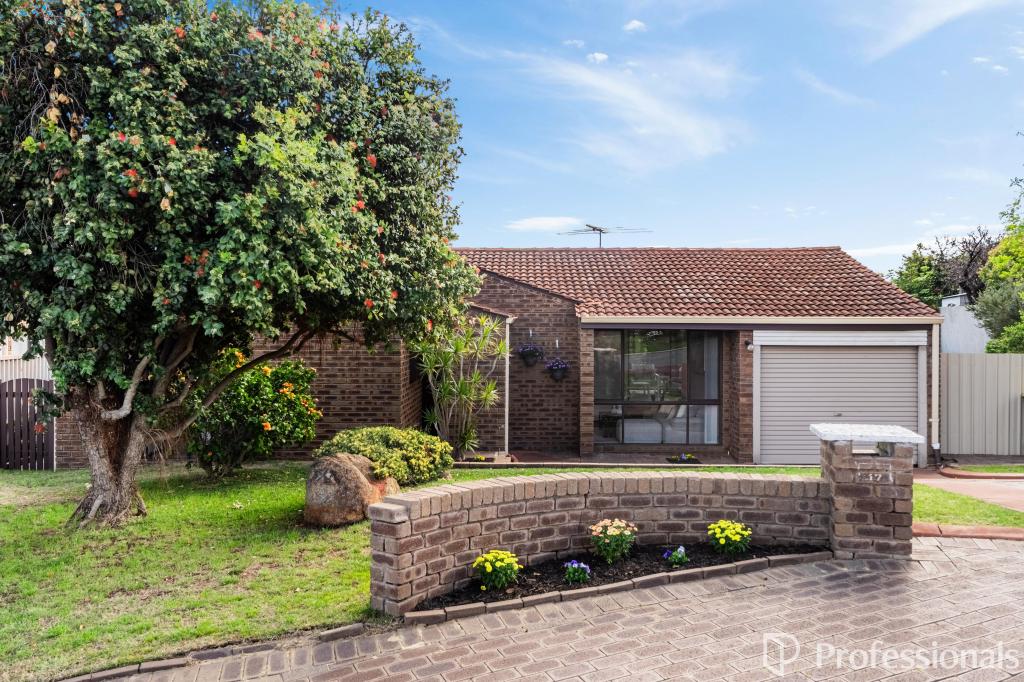 17 Chase Ct, Woodvale, WA 6026