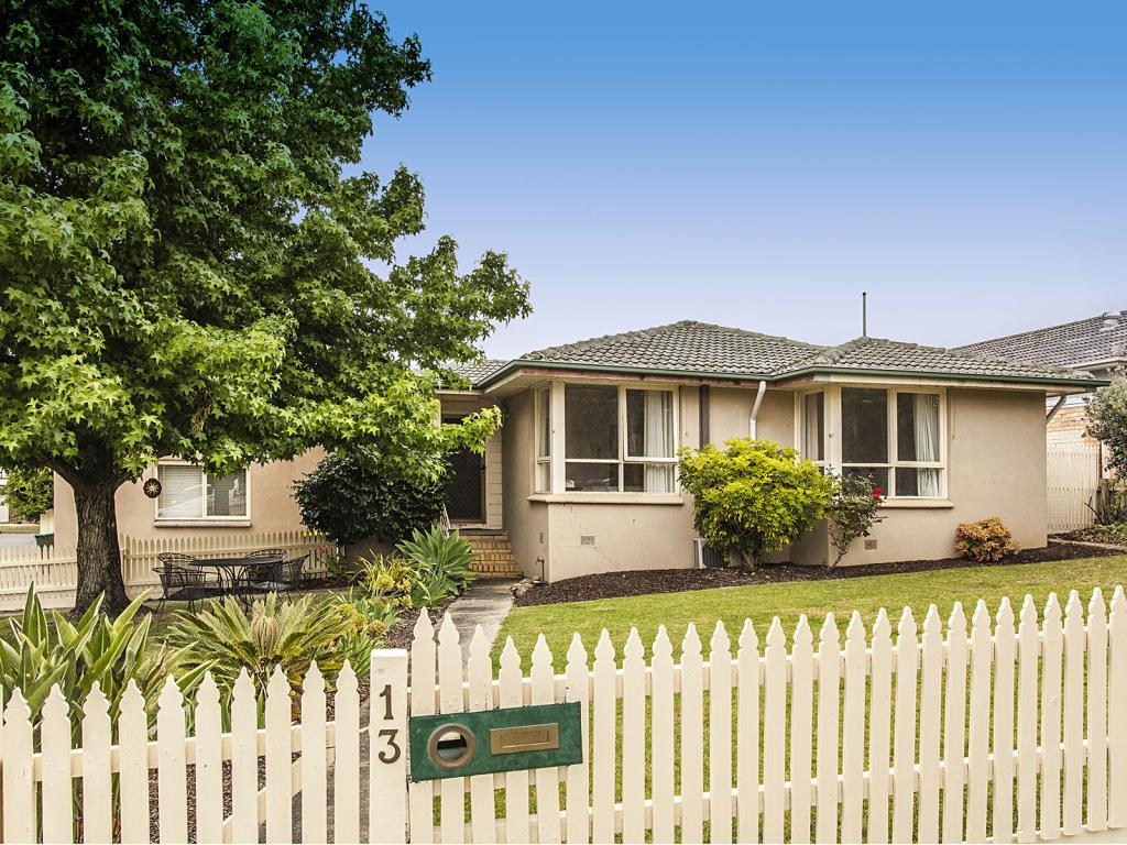 13 Penrose St, Box Hill South, VIC 3128