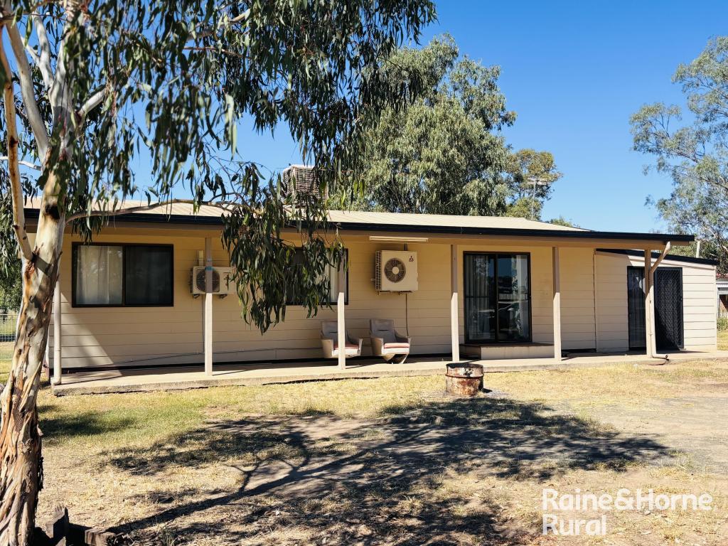 60 Mcphie St, Roma, QLD 4455