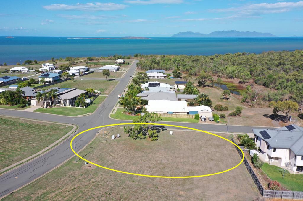 126 Ocean View Dr, Bowen, QLD 4805