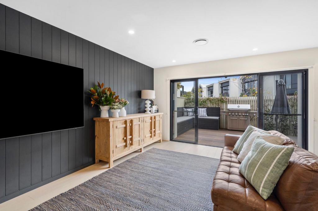 50 Chambers Cct, Warriewood, NSW 2102