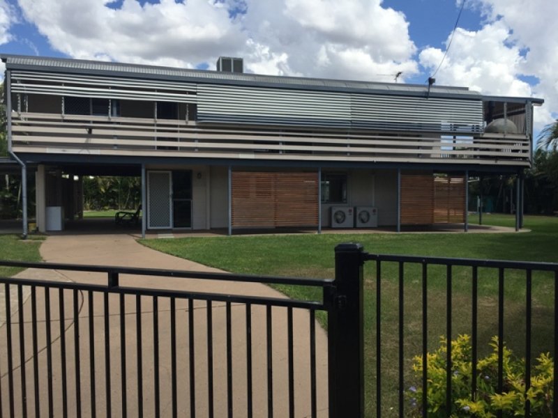 30 Mellish Cres, Emerald, QLD 4720