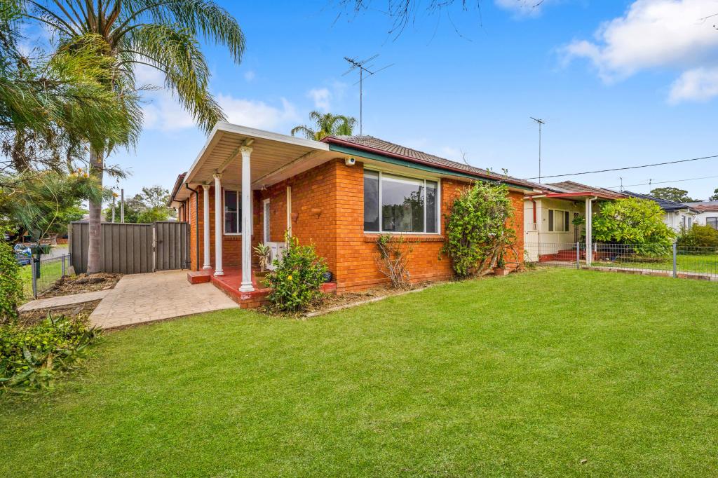 22 Cosgrove Cres, Kingswood, NSW 2747