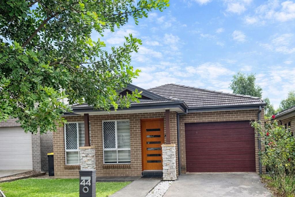 44 Wildflower Cir, Jordan Springs, NSW 2747
