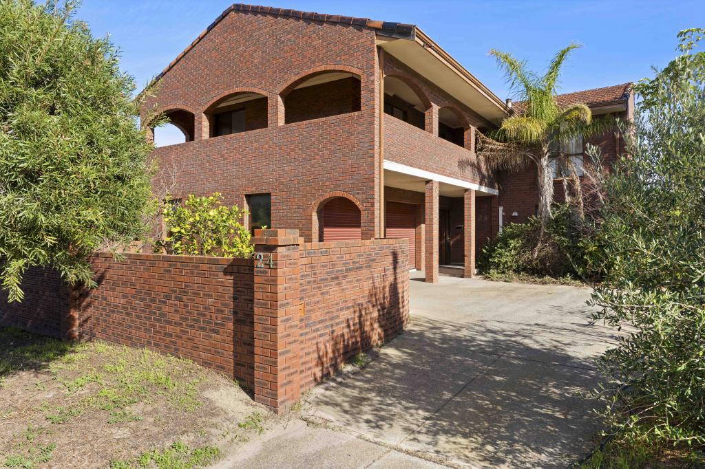 24 Urbahns Way, Hillarys, WA 6025