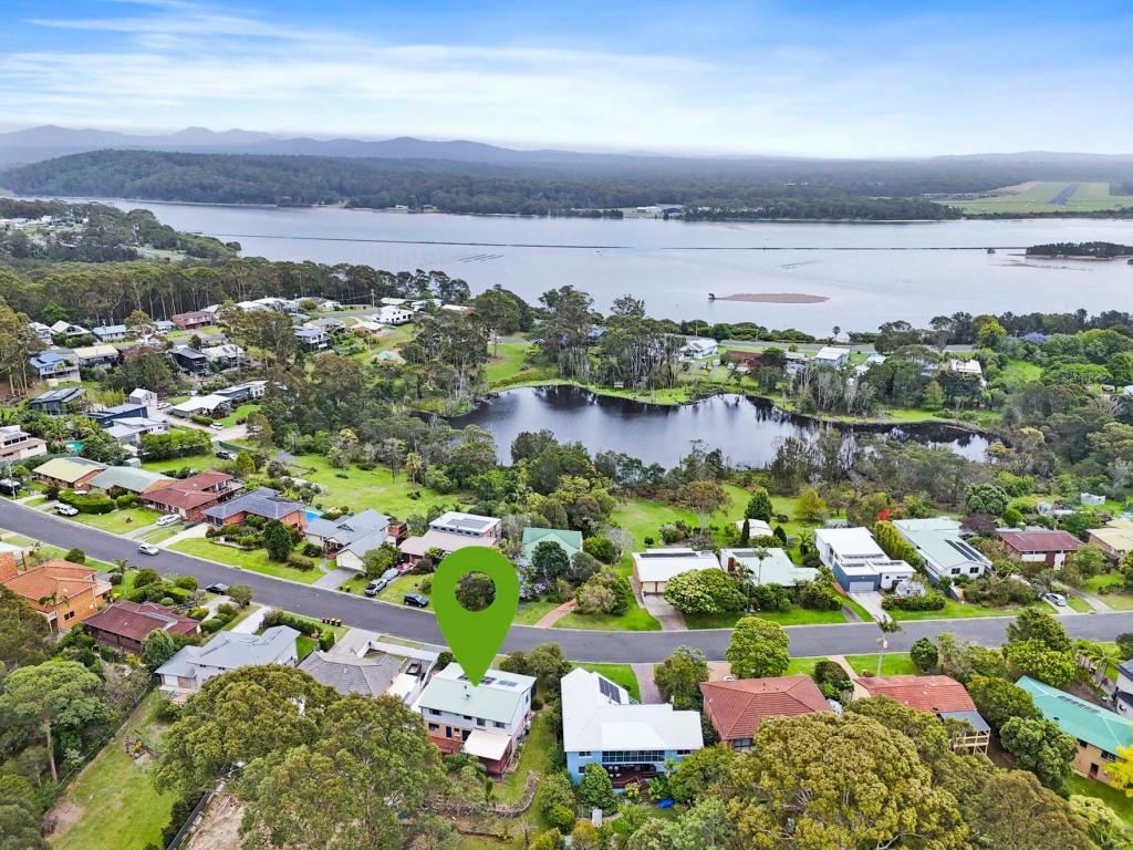 25 Dell Pde, Moruya Heads, NSW 2537