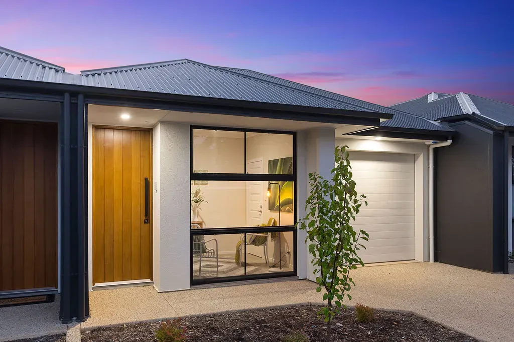 1a Galbraith Ave, Park Holme, SA 5043