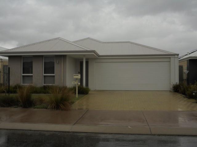 16 Barron Turn, South Yunderup, WA 6208