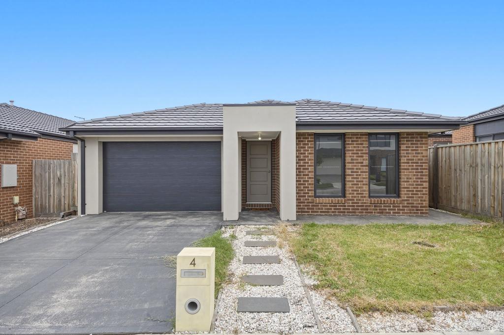 4 Pyrite Way, Cranbourne East, VIC 3977
