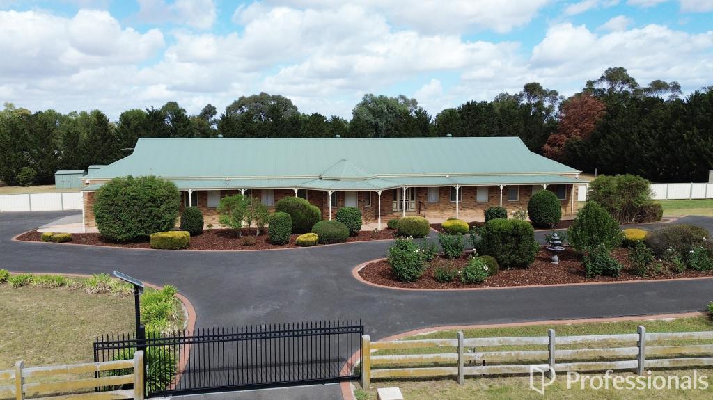 34 Croxton Dr, Kurunjang, VIC 3337