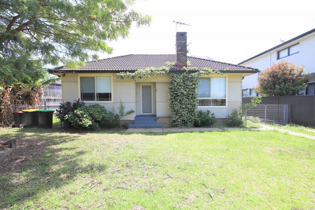 12 Neville St, Yagoona, NSW 2199