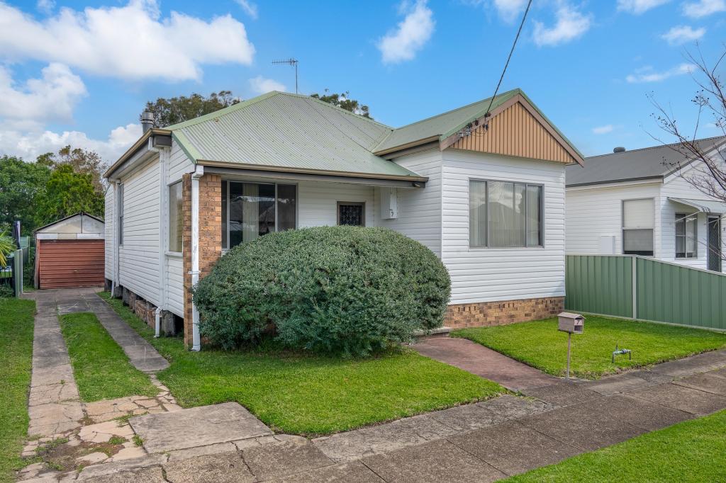 7 Bennett Ave, New Lambton, NSW 2305