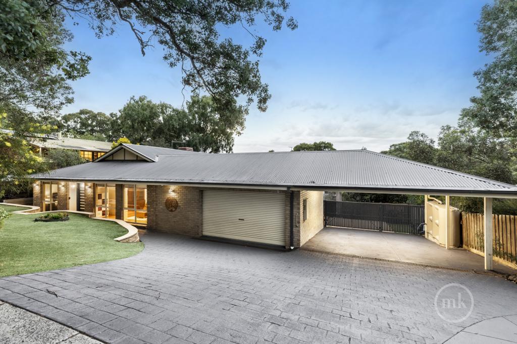 2 Heacham Rd, Eltham North, VIC 3095