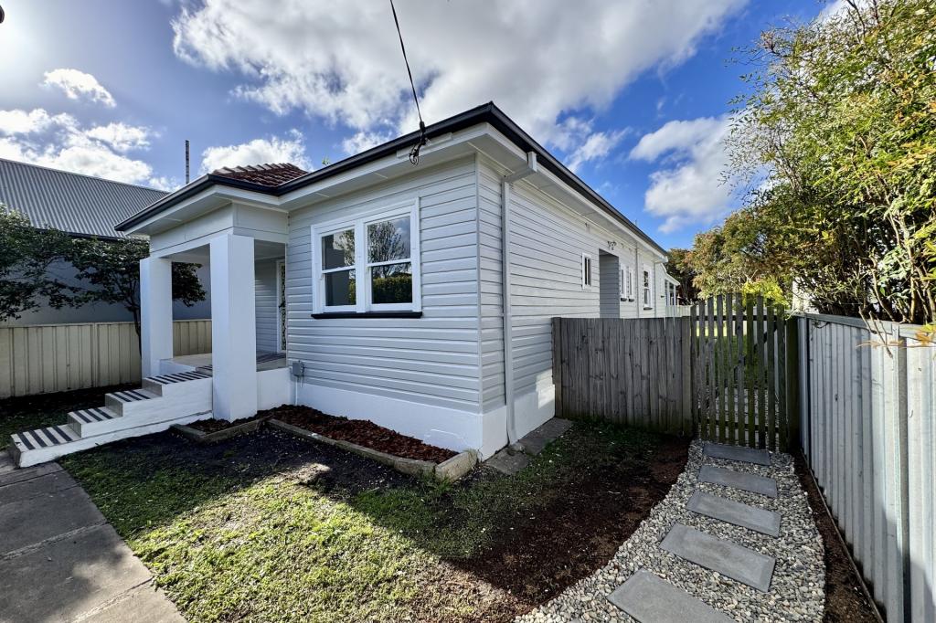 4 Sunderland St, Mayfield, NSW 2304