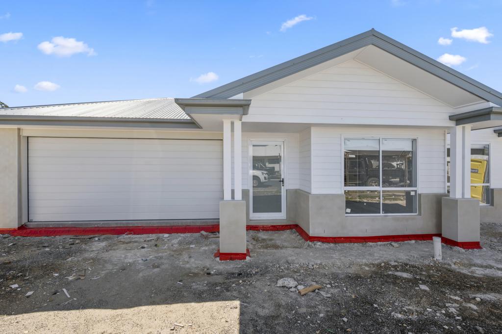 22 Grouper Cres, Moonee Beach, NSW 2450