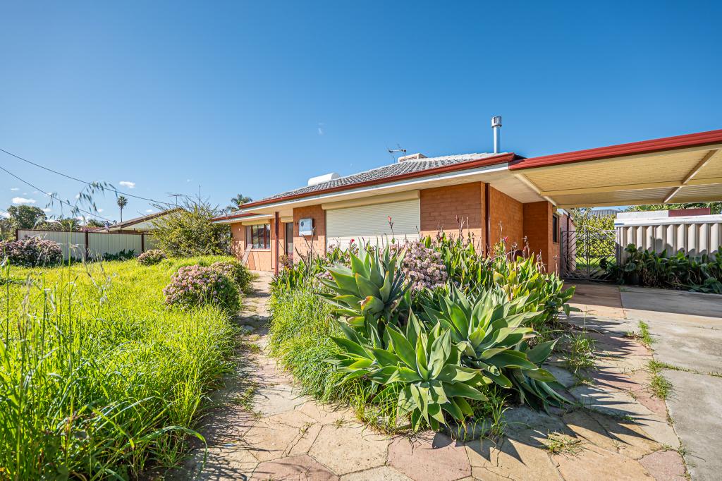 14 Werndley St, Armadale, WA 6112