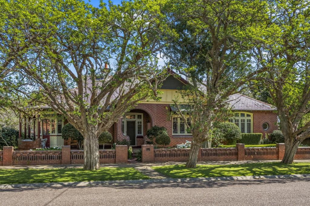 3 Stuart St, Lorn, NSW 2320