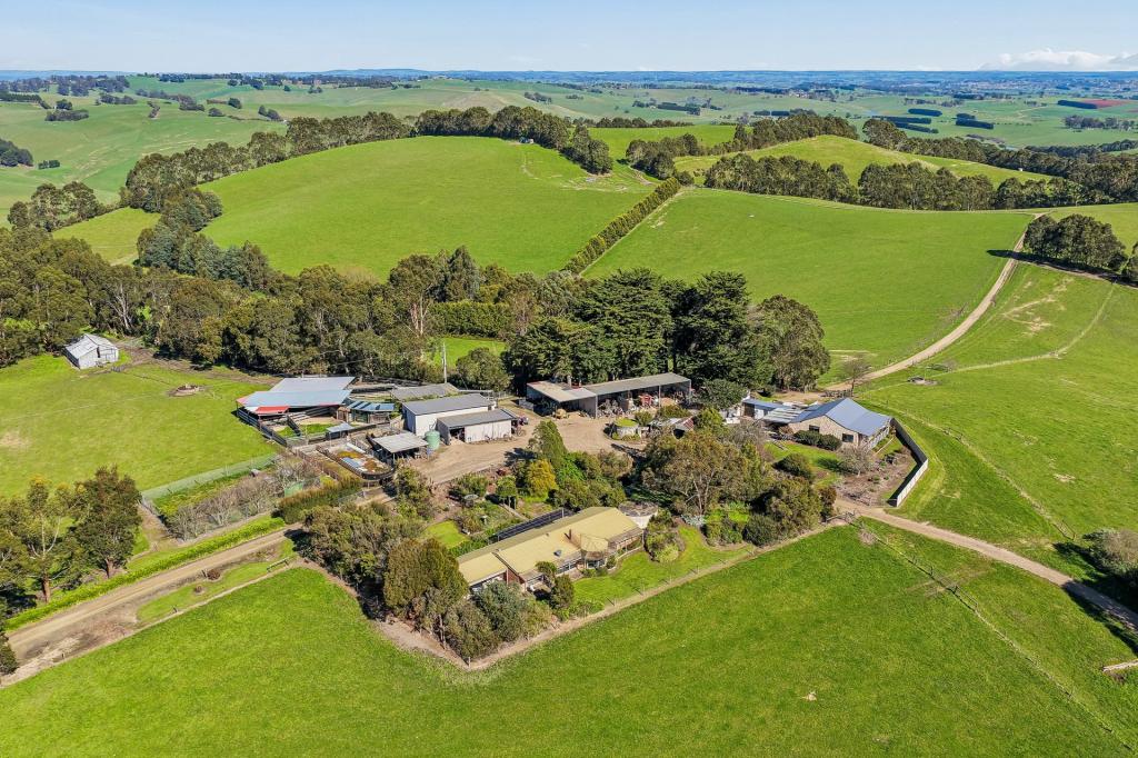 395 Holmes Rd, Berrys Creek, VIC 3953