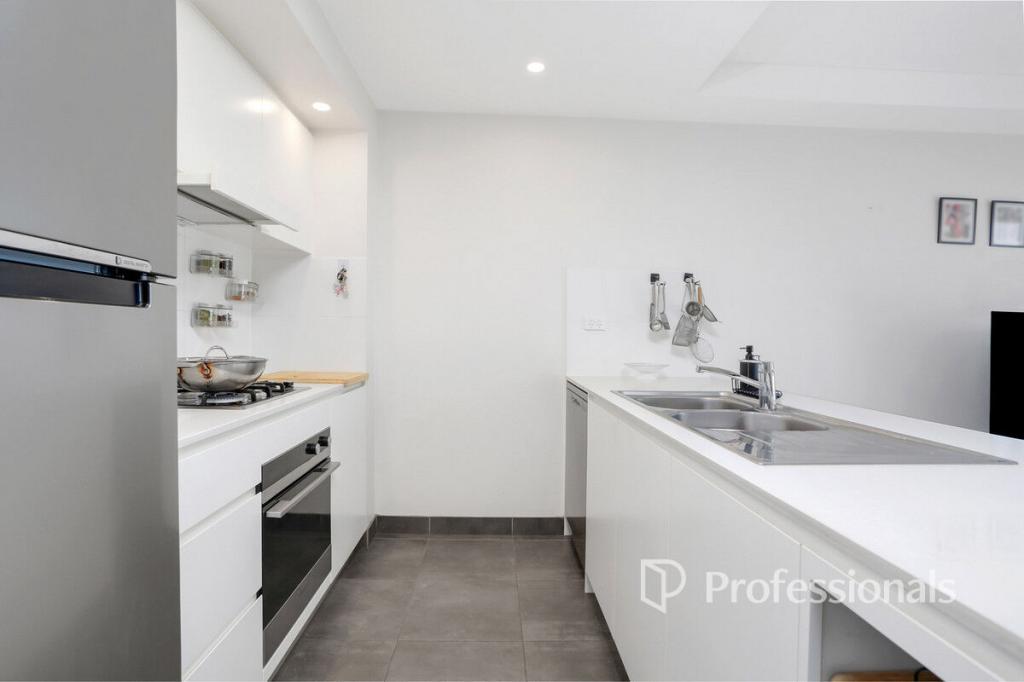 205/33 SIMON ST, TALLAWONG, NSW 2762