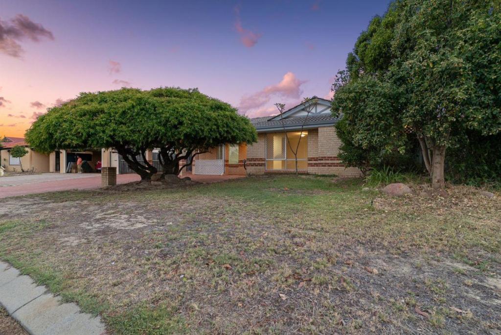 5 Parrotbush Cres, Ellenbrook, WA 6069