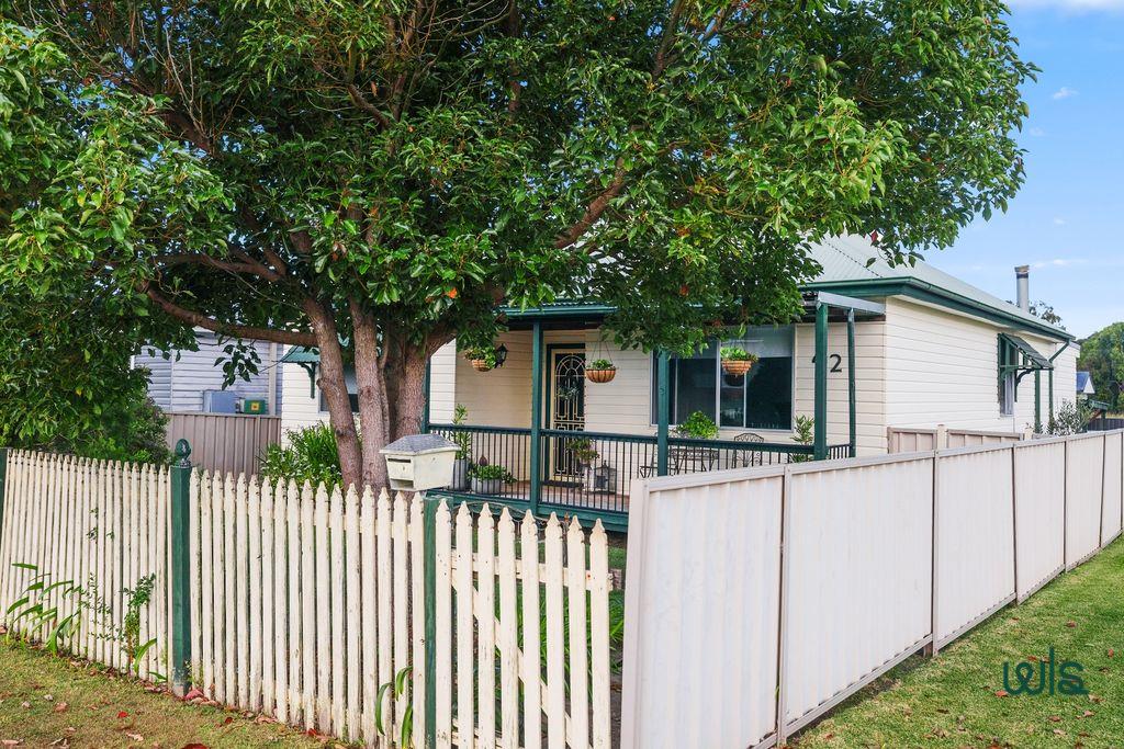 42 Sydney St, Gateshead, NSW 2290