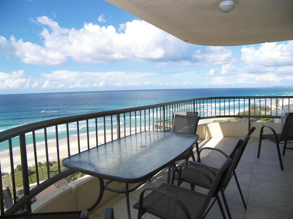 42/3534 Main Beach Pde, Main Beach, QLD 4217