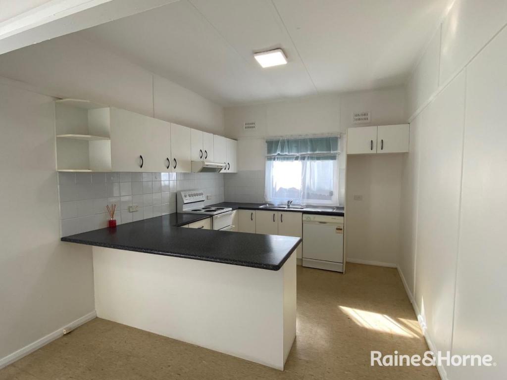 2/11 South St, Greenwell Point, NSW 2540