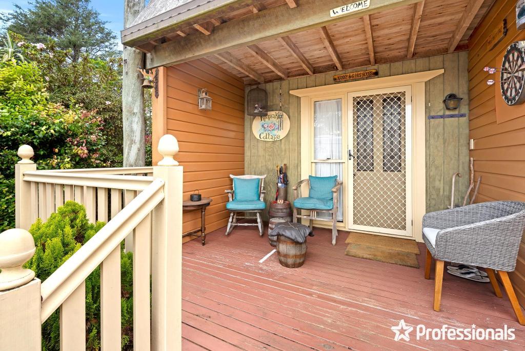 13 Moreton Bay Ave, Tamborine Mountain, QLD 4272