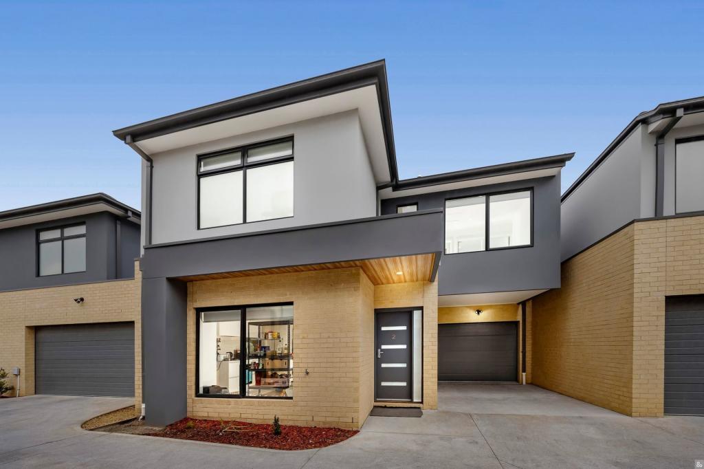 2/61 BLACK BRAES BVD, MERNDA, VIC 3754