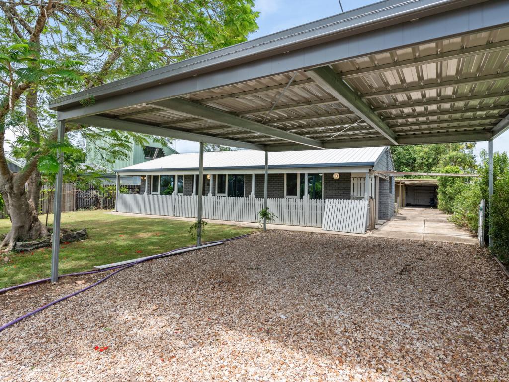 6 STOCKS LANE, WALLOON, QLD 4306